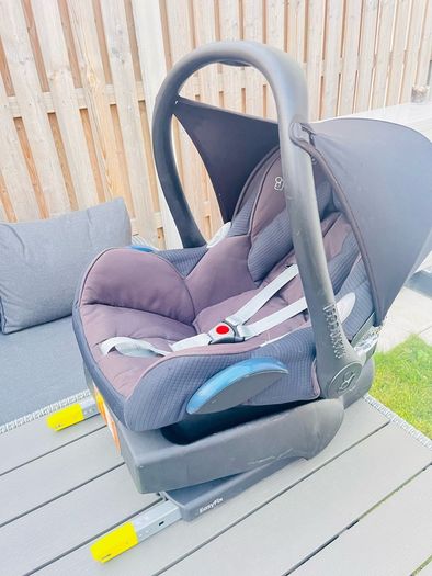maxi cosi cabriofix i size car seat & isofix base