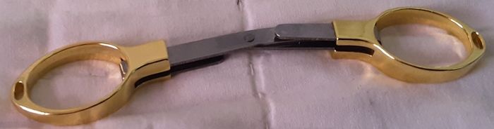 folding scissors