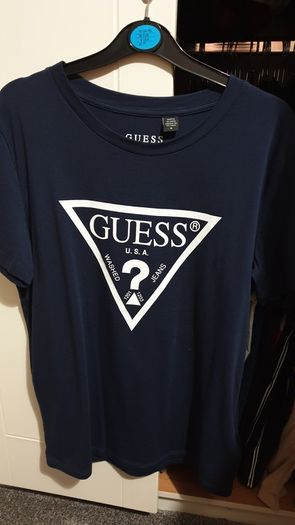 guess small navy t shirt