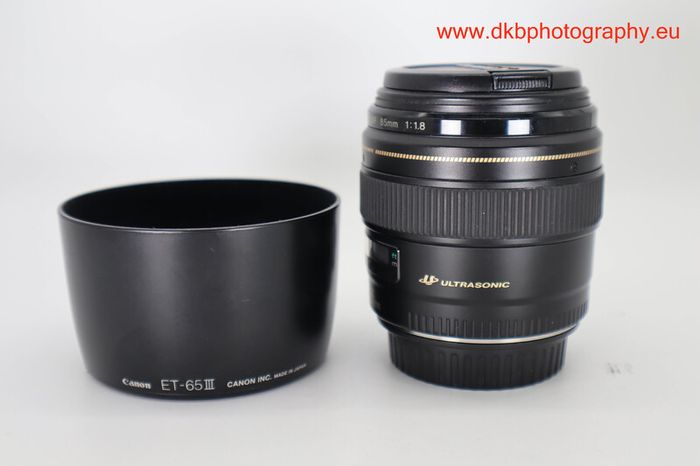 Canon Ef 85mm F1.8 Usm Lens #0590