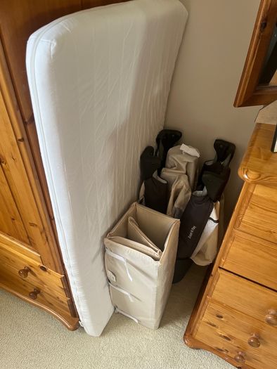 Hauck Dream and Play travel cot