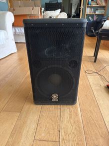 Yamaha DSR 112 PA Speaker