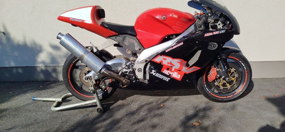 2001 Aprilia