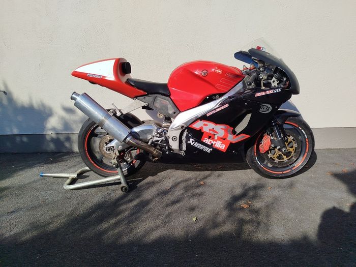 2001 Aprilia