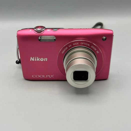 Nikon Coolpix S3300 16MP Digital Camera Pink - Boxed - Full Kit