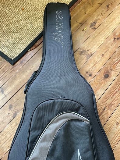 Alvarez Masterworks MG60 ce -all solid woods