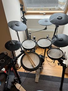 Roland TD-17 drumkit