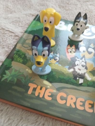 Bluey book and figures