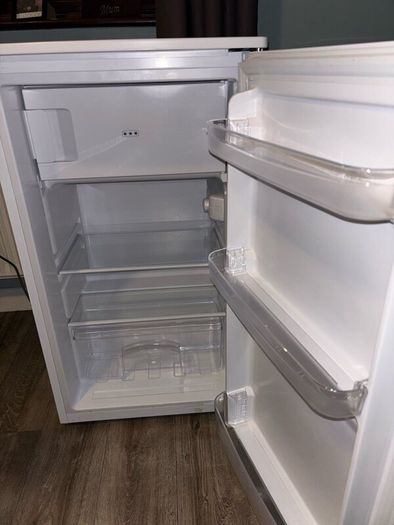 Belling Under-Counter Fridge