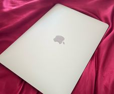 MacBook Air 2020 | 13.3" | Rose Gold | 265GB