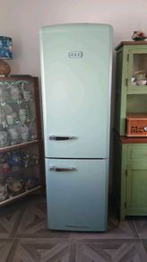 Retro style fridge freezer