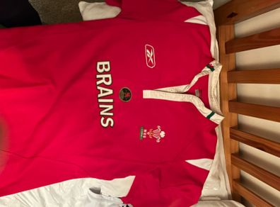 wales rugby jersey