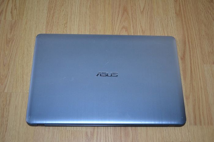 Asus Core i3 Laptop with HDMI + Microsoft Office