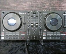 Numark Mixtrack Platinum