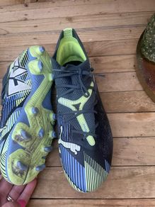 football boots size 3
