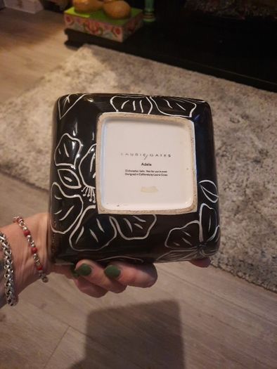 Black and white decorative bowl