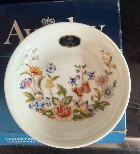 Vintage Aynsley Cottage Garden Set