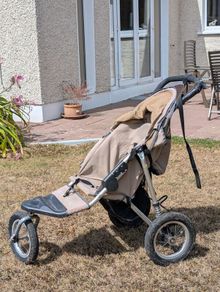 Out n About Nipper 360