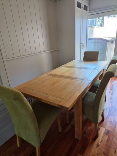 Solid Oak Dining Table and chairs