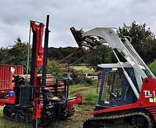 PROTECH Tracked post driver
