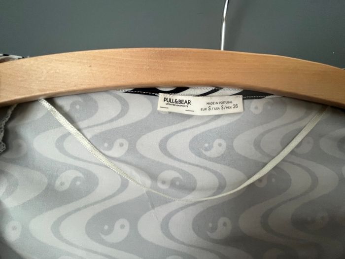 PULL&BEAR ladies top size 8