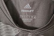 Adidas T-Shirt