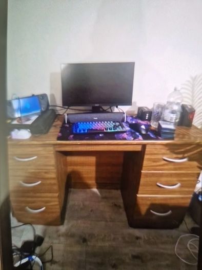 makeup study desk