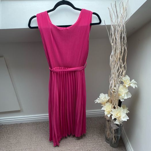 Stunning Hot Pink Pleated Midi Dress