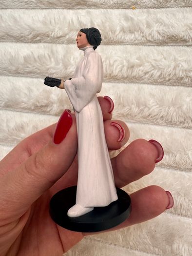 Star Wars Princess Leia Disney Store Cake Topper Action Figure approx. 9 cm. Used Please see photos