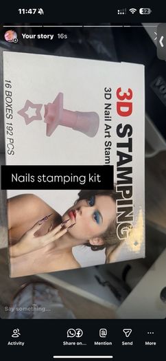 nails