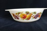 Pyrex casserole