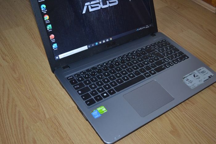 Asus Core i3 Laptop with HDMI + Microsoft Office