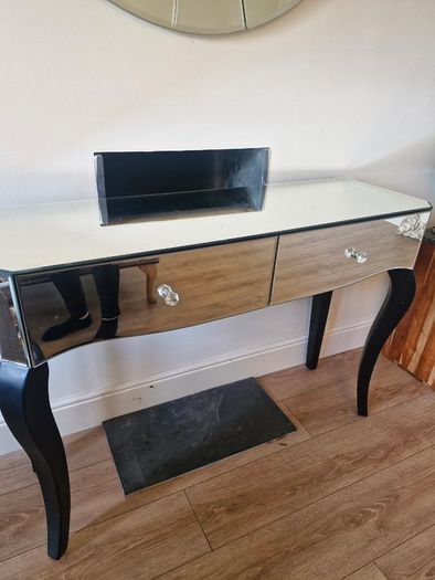 Console table