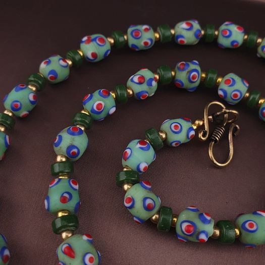 Vintage Venetian Style Skunk Eyes GlassBeads Necklace