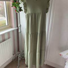 dress asos summer tiered dress size 14 green with frilled shoulder detail