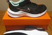 New Nike trainers size 1uk