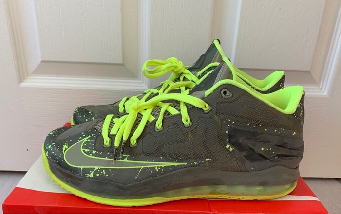 Nike Lebron 11 Low Dunkman Qs Uk 11 / Us 12 Deadstock