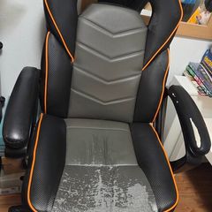 Gaming chair