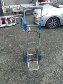 hand truck