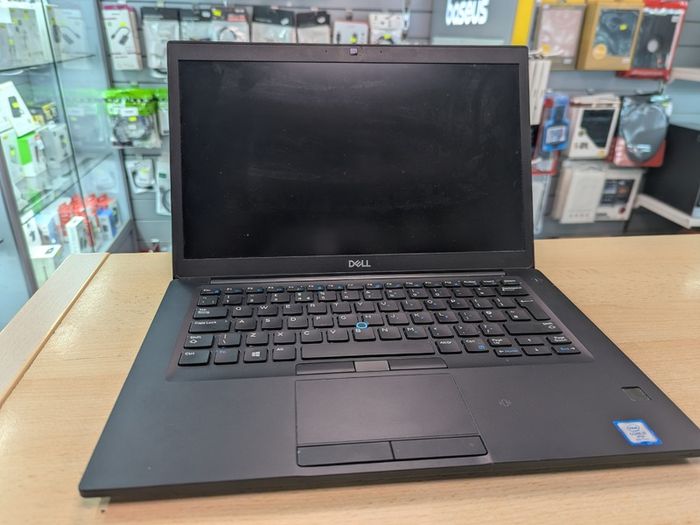 Dell Latitude 7490
