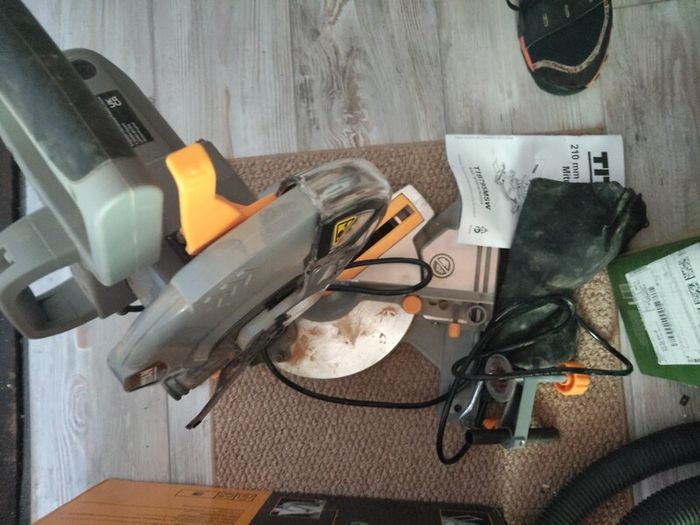 Compound Mitre Saw. Titan