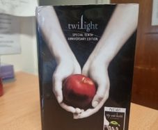 Stephenie Meyer  Twilight Tenth Anniversary/Life and Death Dual Edition