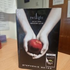 Stephenie Meyer  Twilight Tenth Anniversary/Life and Death Dual Edition