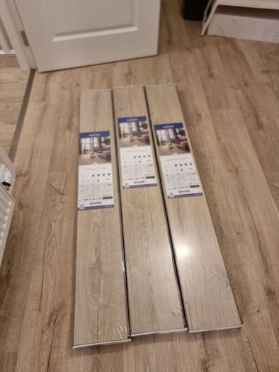 Quick-Step Laminate Flooring - Classic Oak Beige 8mm and 12mm