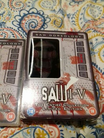 Saw I-V collectors edition