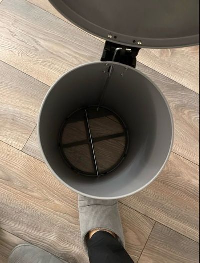 Metal bin