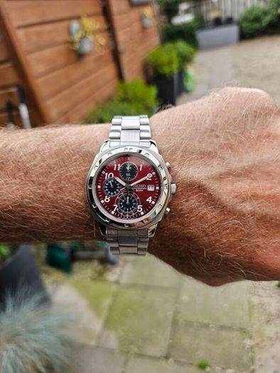 Watch Seiko Chronograph Panda.