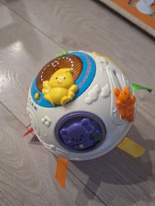 Vtech Crawl and Learn Ball - Lights and Music