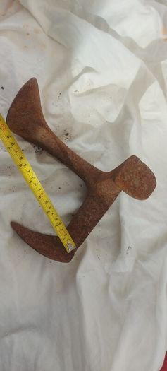 vintage shoe cobblers last ,,build to last ,,collectors item, buyer collects or pays postage thank you, sold as seen ,see pictures,