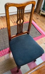 Chairs & Dining table